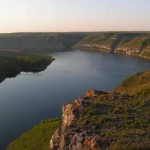 Такая панорама Днестровского каньона открывается недалеко от границы с Молдовой