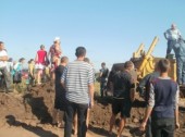 Селяни зберігають степ, лягаючи під екскаватори